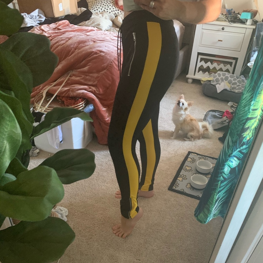 Black and yellow jogger